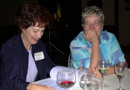group16a.jpg (25568 bytes)