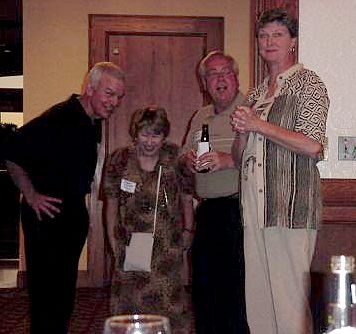 2group09.jpg (25130 bytes)