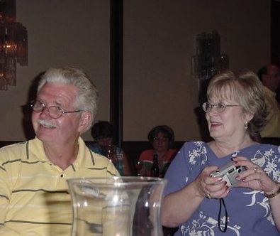 2group19.jpg (21806 bytes)