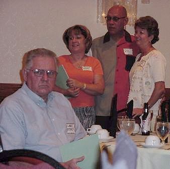 2group25.jpg (20109 bytes)